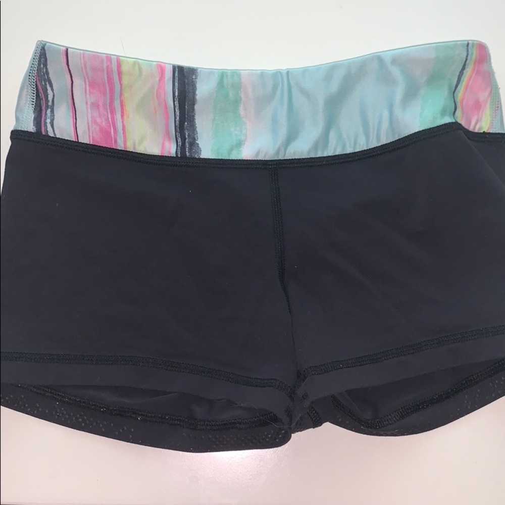 Ivivva booty shorts